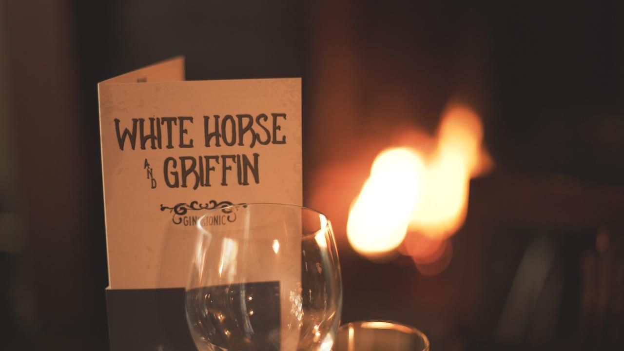White Horse & Griffin Hotel Whitby Exterior photo